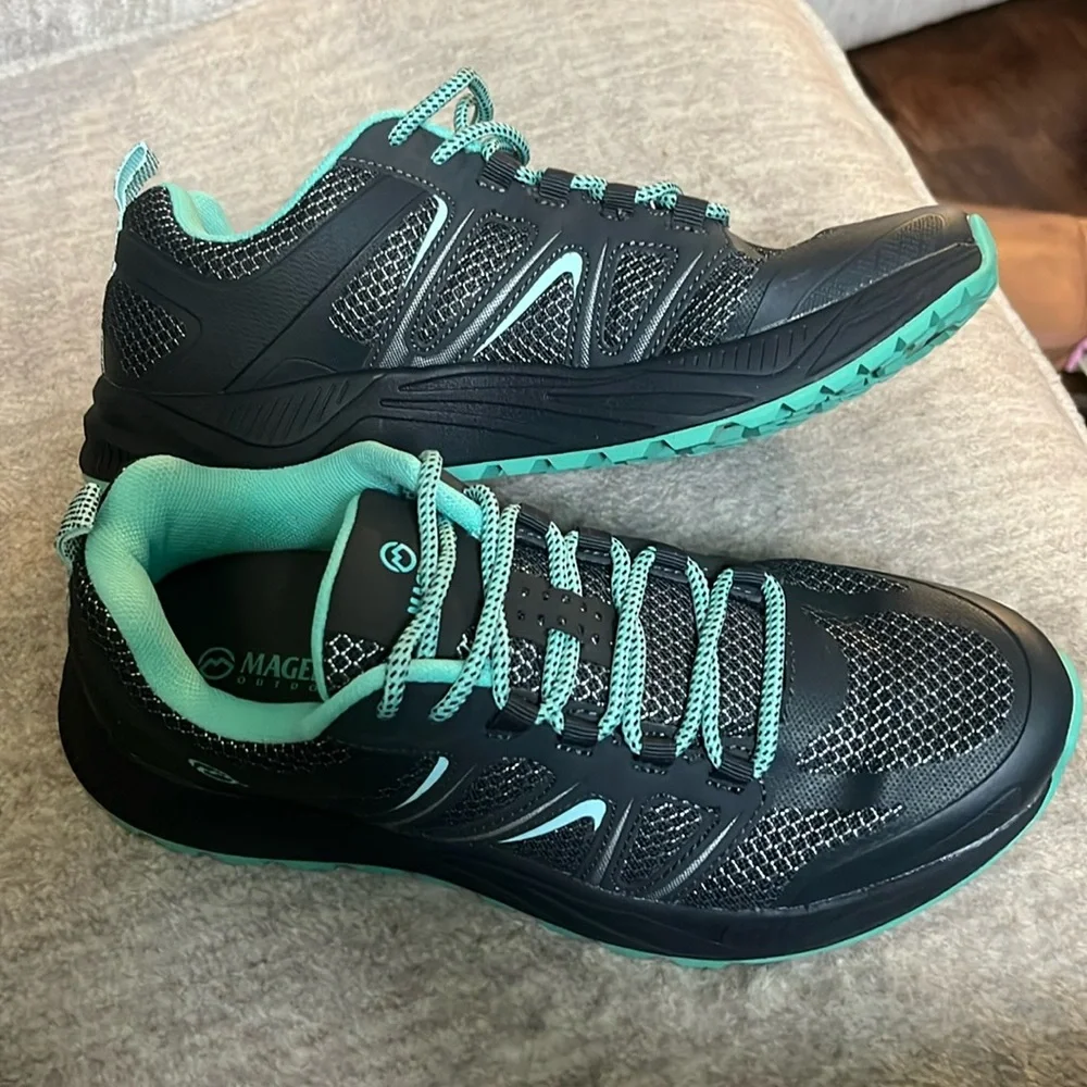 Women’s Size 8 Magellan Hiking Shoes - Picture 1 of 3